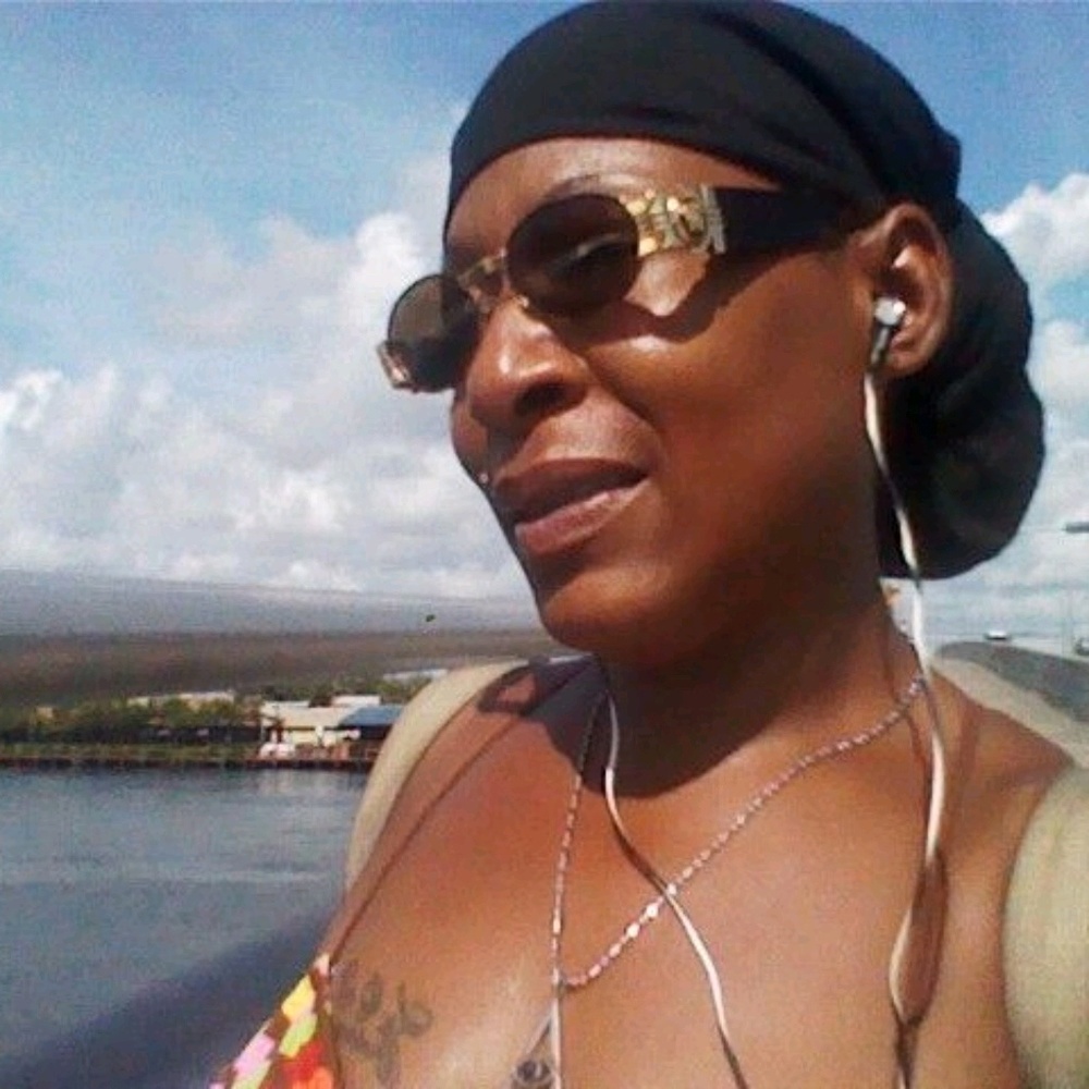 Meet your Posher, Lowanna